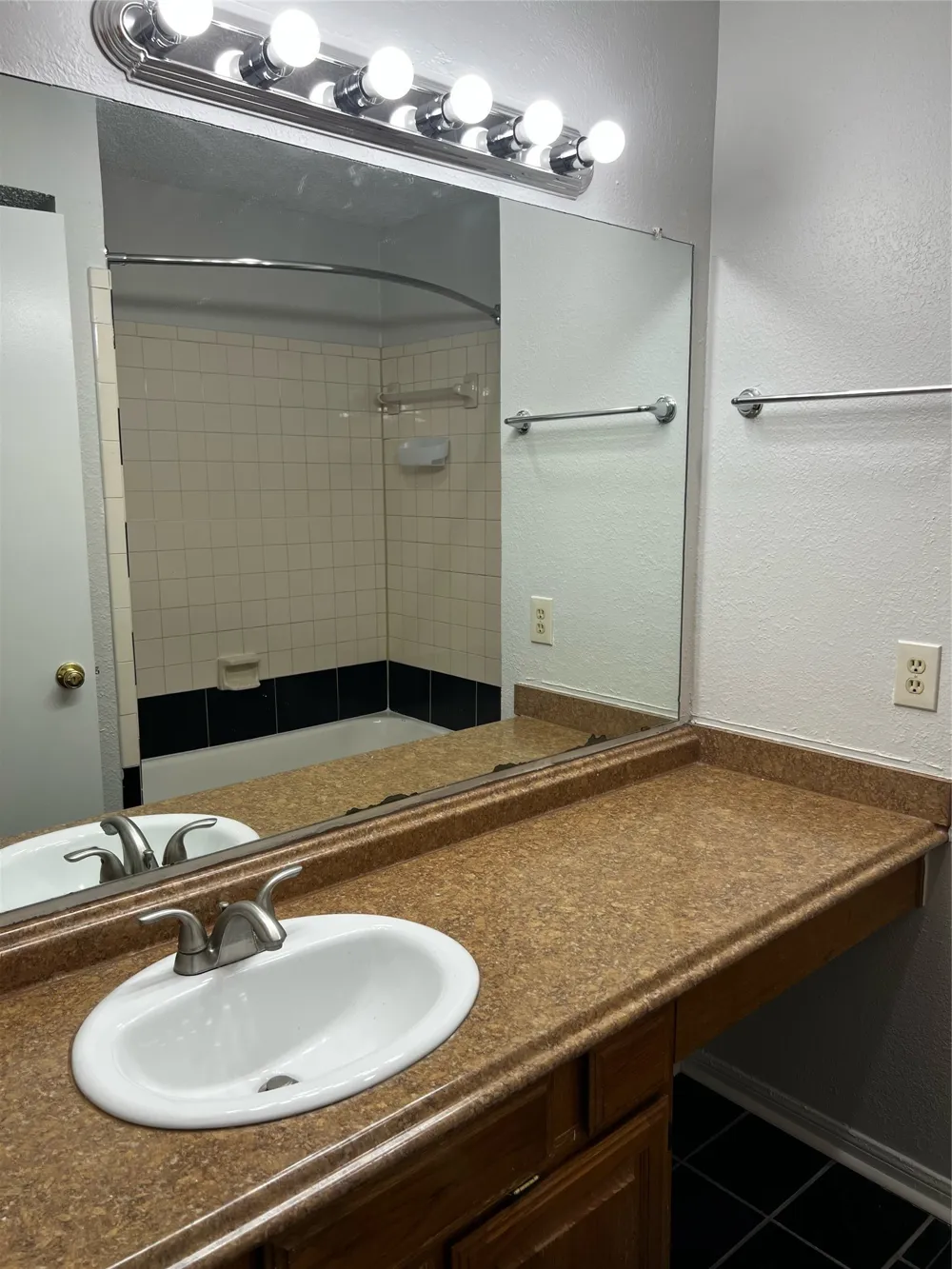 8545 Midpark Road #48 Dallas, TX 75240