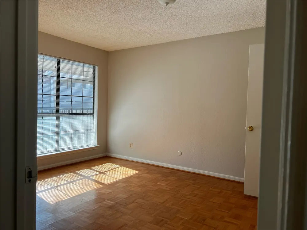 8545 Midpark Road #48 Dallas, TX 75240
