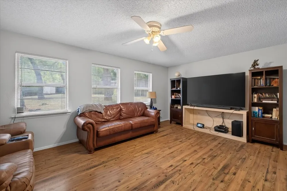 8204 Starnes Road North Richland Hills, TX 76182