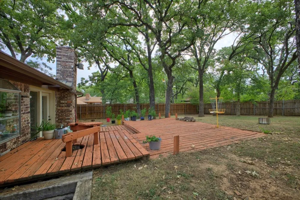 8204 Starnes Road North Richland Hills, TX 76182