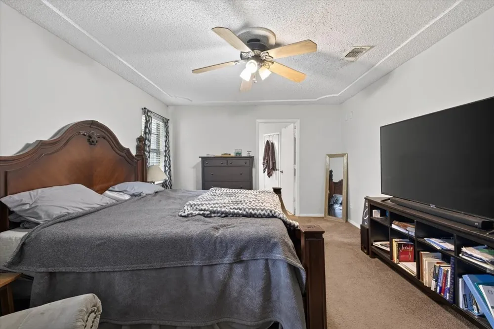 8204 Starnes Road North Richland Hills, TX 76182