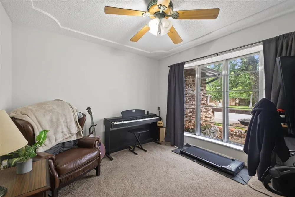8204 Starnes Road North Richland Hills, TX 76182