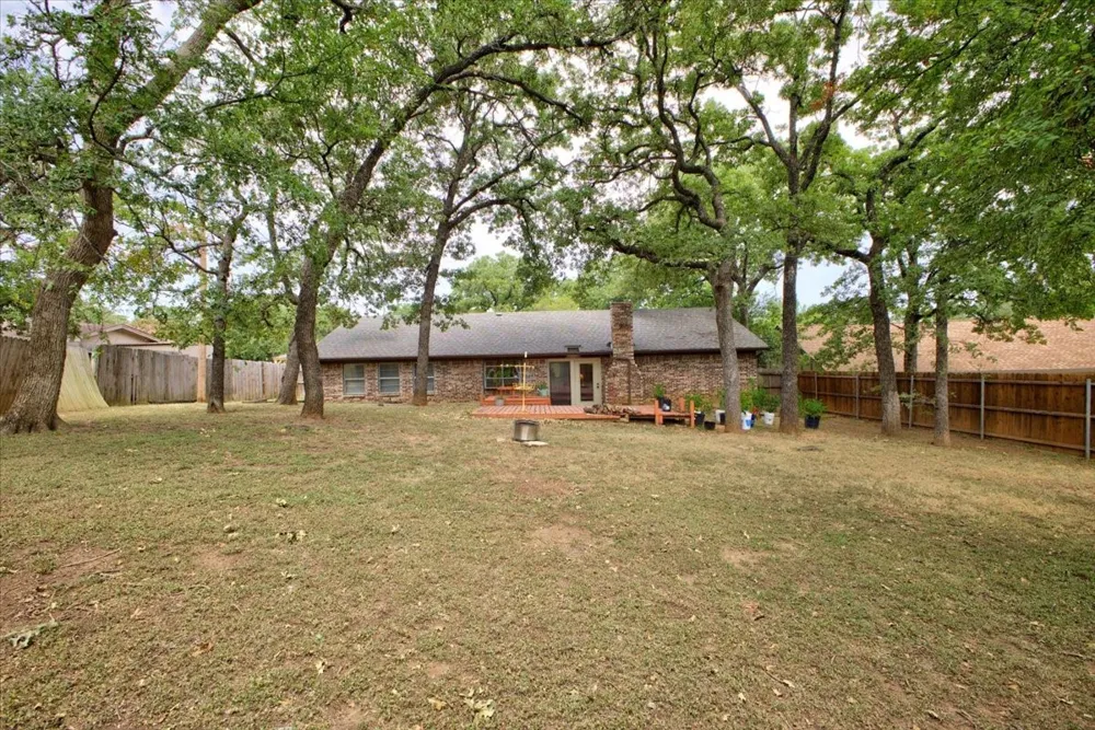 8204 Starnes Road North Richland Hills, TX 76182