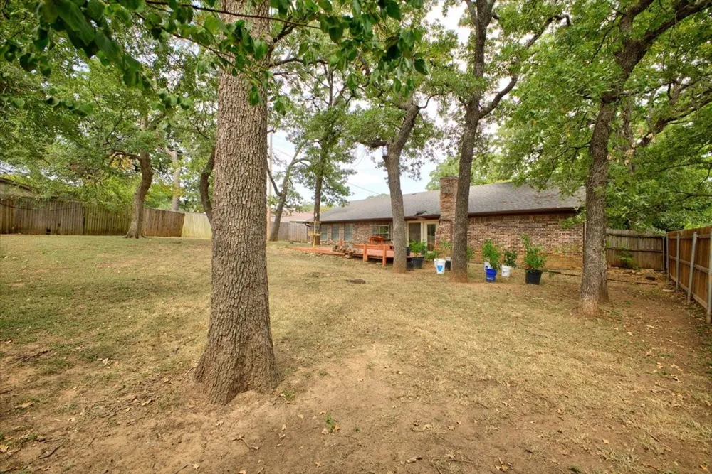 8204 Starnes Road North Richland Hills, TX 76182