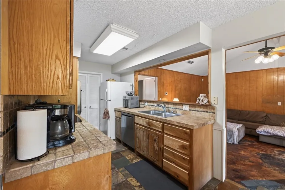 8204 Starnes Road North Richland Hills, TX 76182