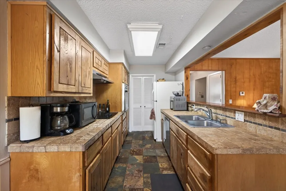 8204 Starnes Road North Richland Hills, TX 76182