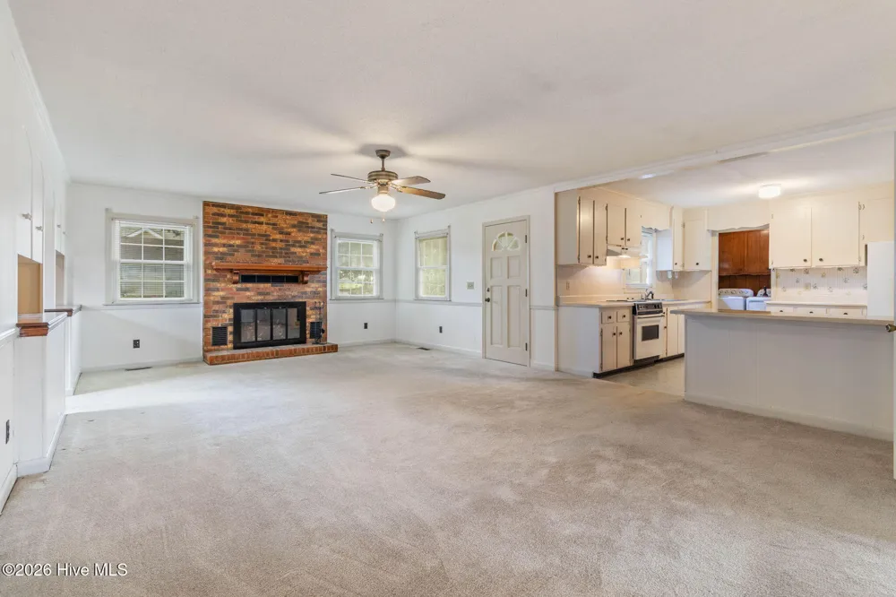 771 Dixie Road Clinton, NC 28328