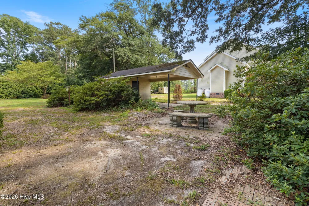 771 Dixie Road Clinton, NC 28328