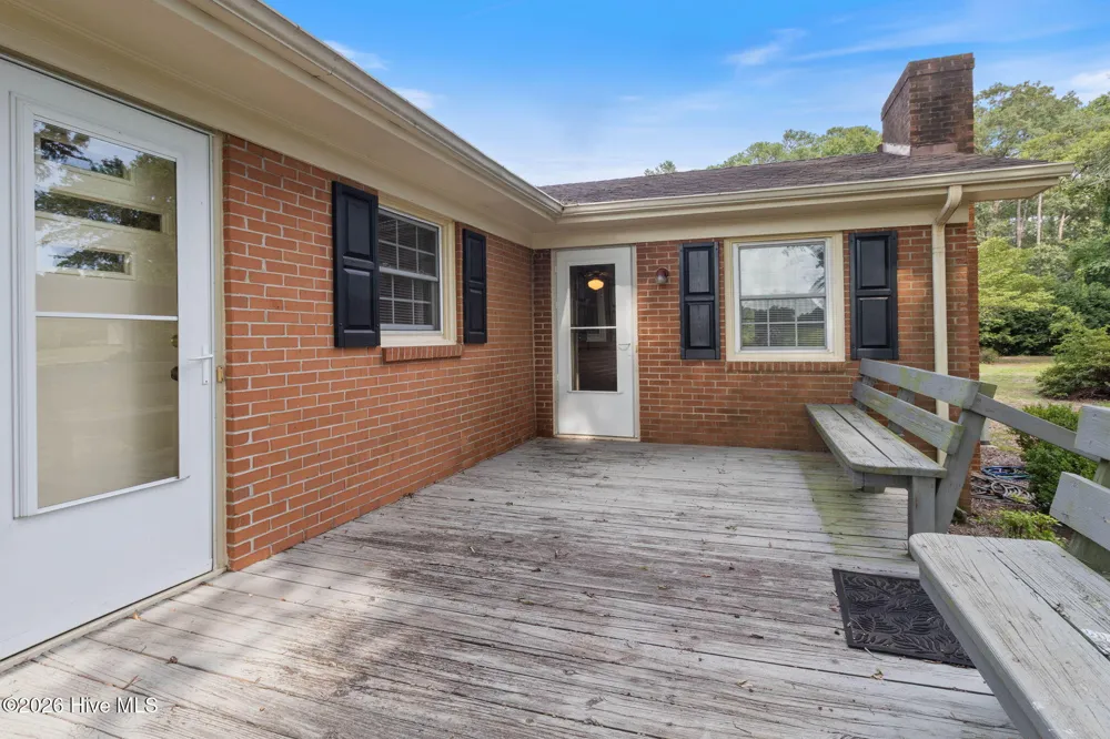 771 Dixie Road Clinton, NC 28328