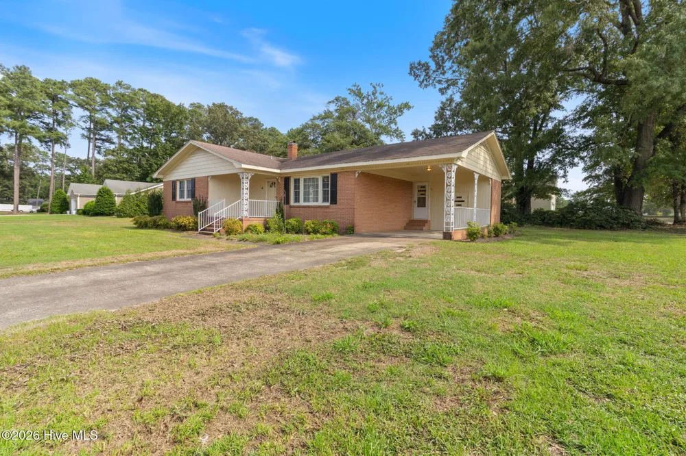 771 Dixie Road Clinton, NC 28328