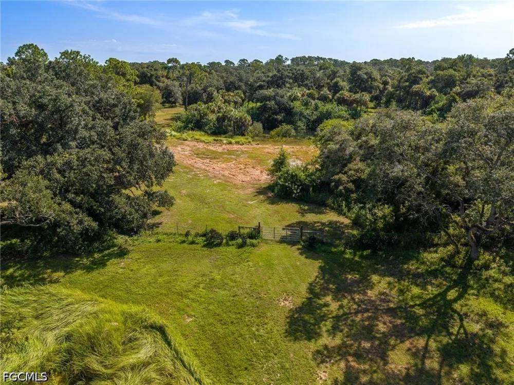 Fox Run Road Alva, FL 33920