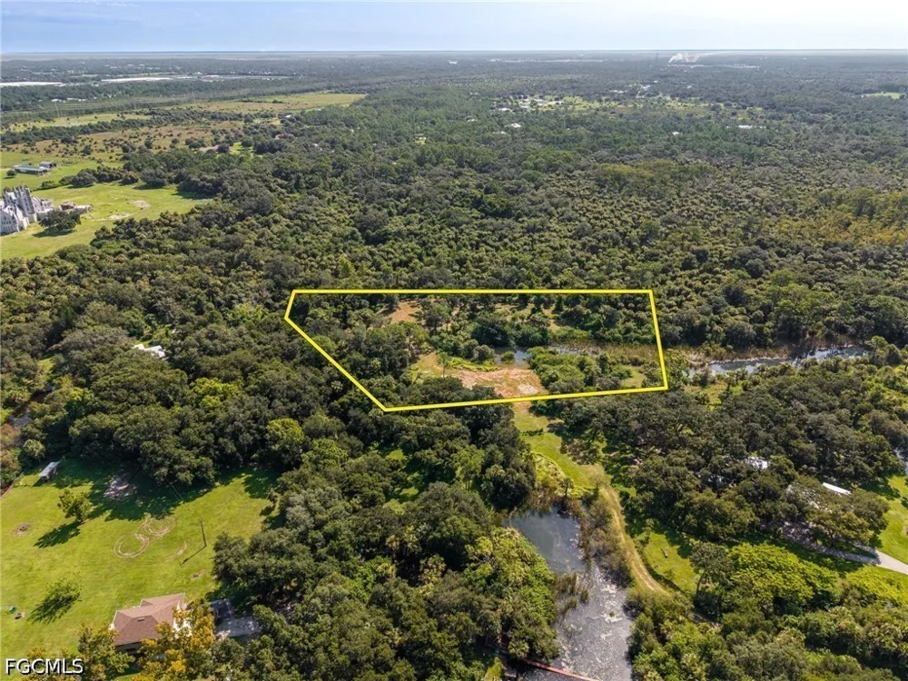 Fox Run Road Alva, FL 33920