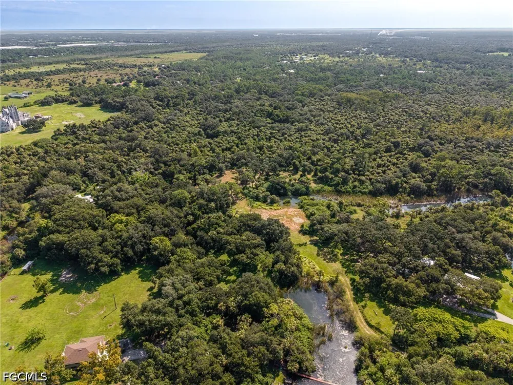 Fox Run Road Alva, FL 33920