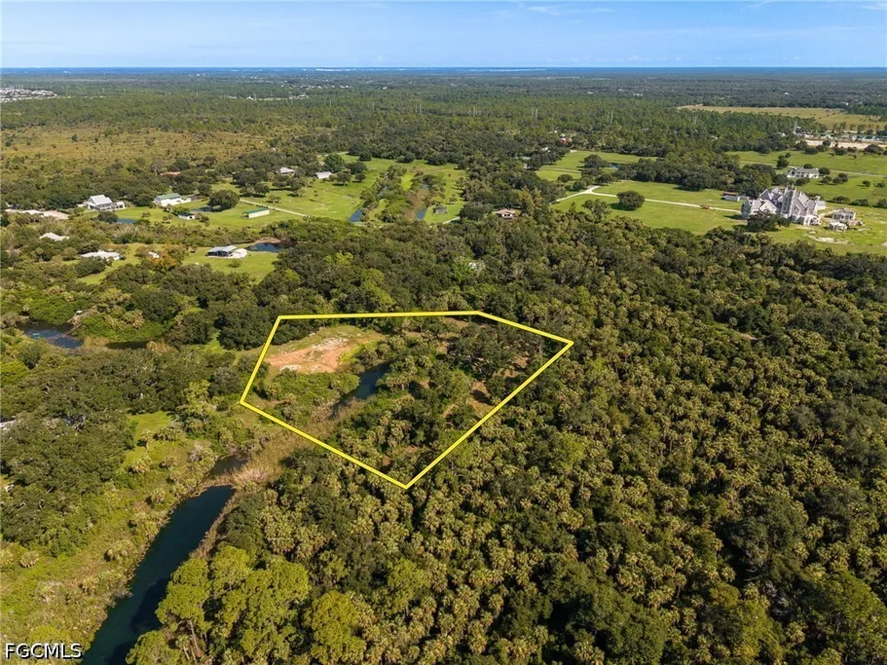 Fox Run Road Alva, FL 33920