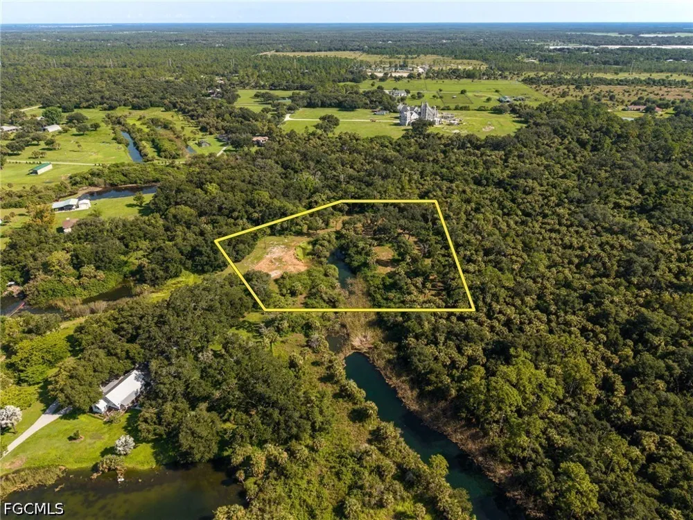 Fox Run Road Alva, FL 33920