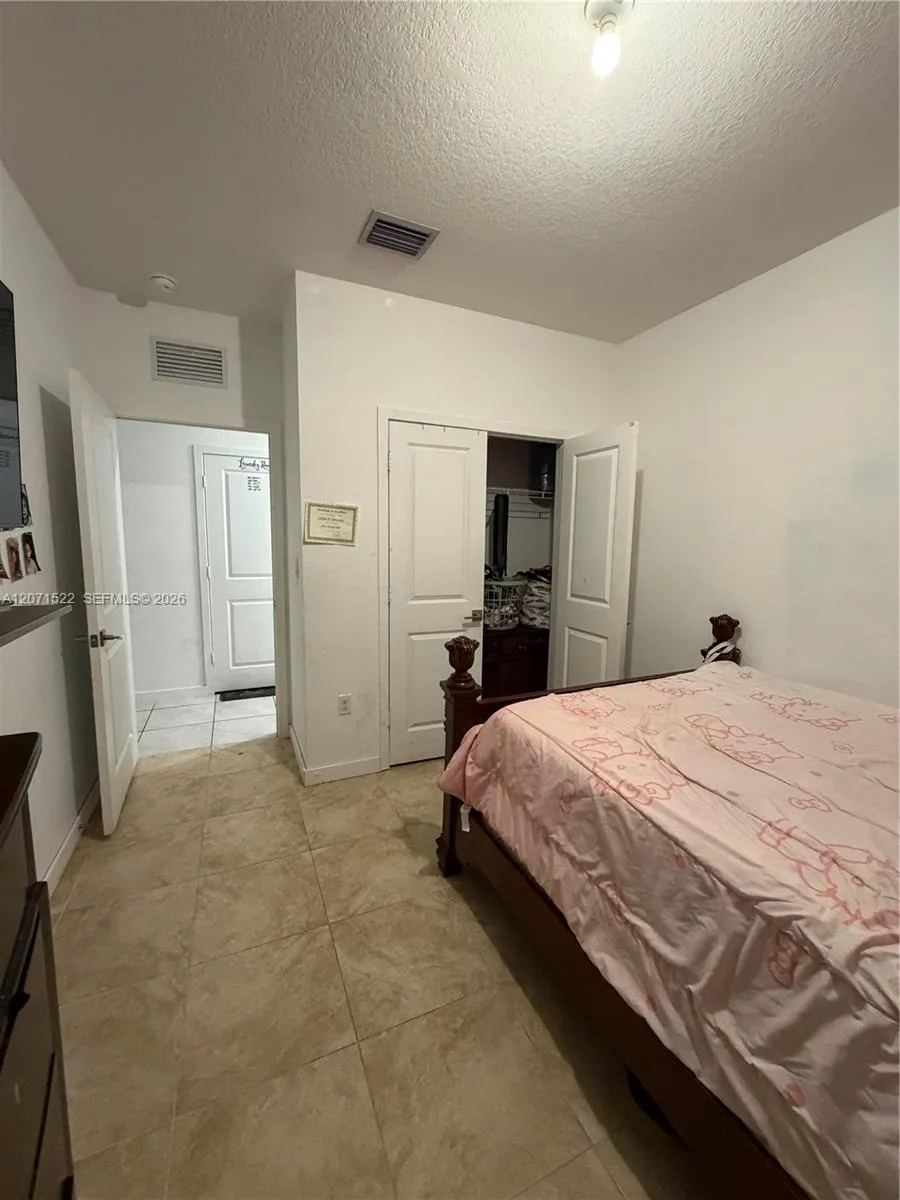 548 NE 5th Way Florida City, FL 33034
