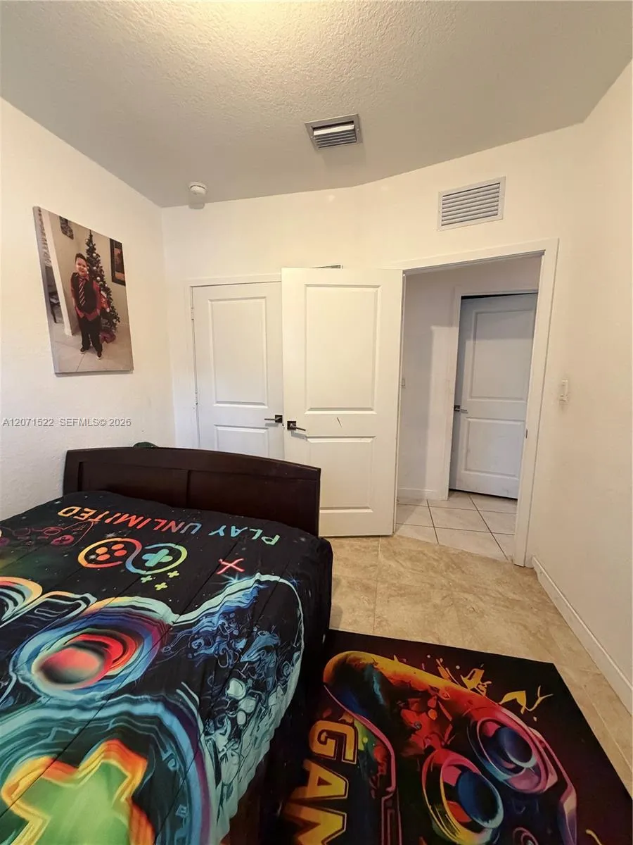 548 NE 5th Way Florida City, FL 33034