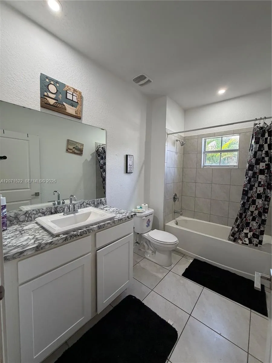 548 NE 5th Way Florida City, FL 33034