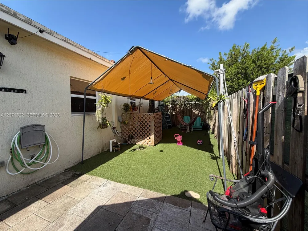 548 NE 5th Way Florida City, FL 33034