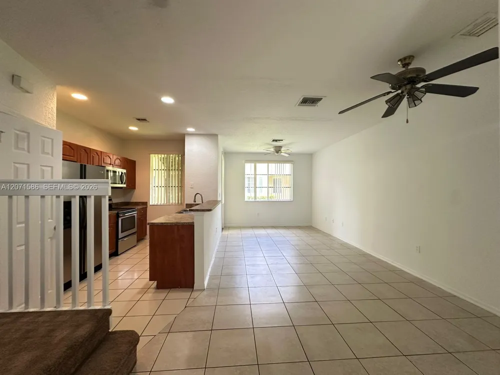 6055 SW 19th Ct #6055 North Lauderdale, FL 33068