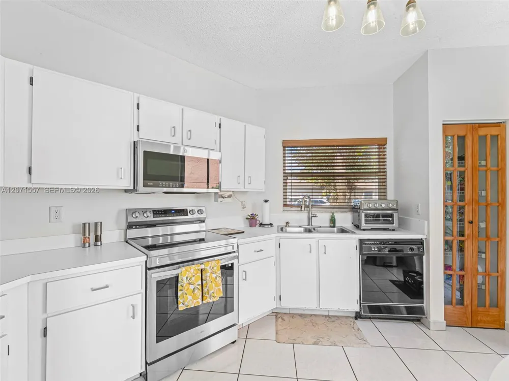 20714 NW 3rd St Pembroke Pines, FL 33029
