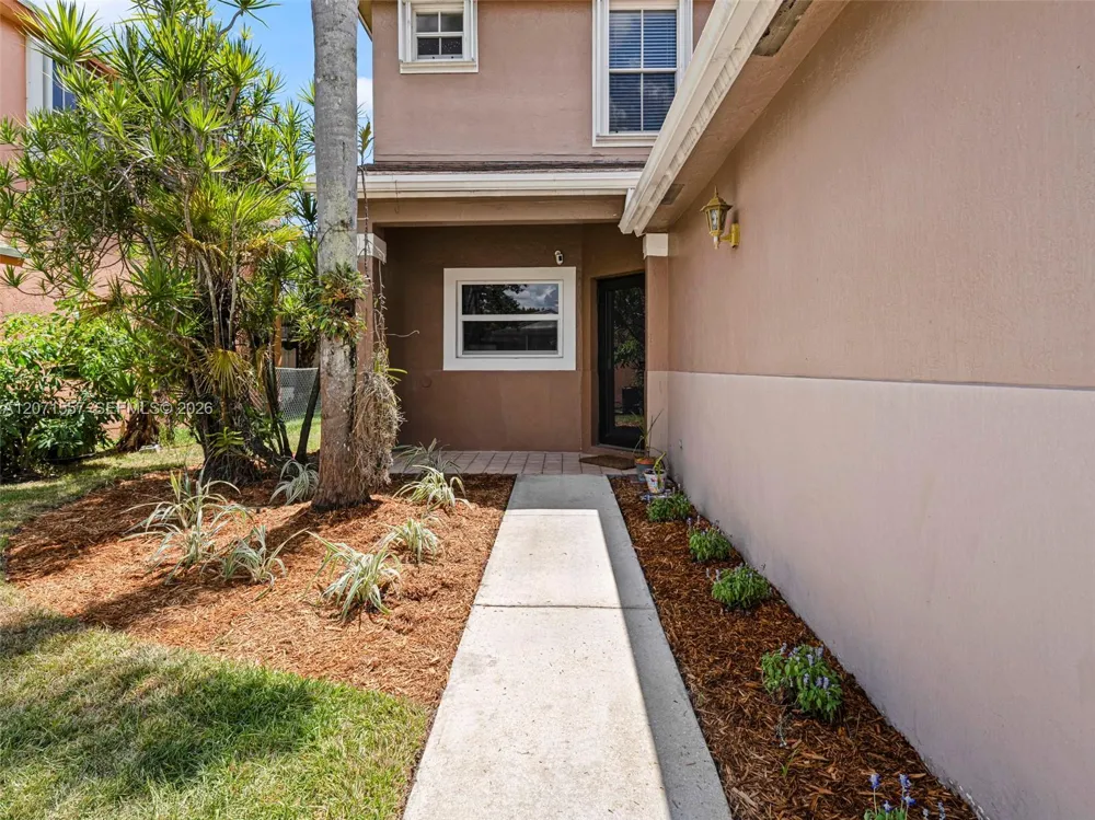 20714 NW 3rd St Pembroke Pines, FL 33029