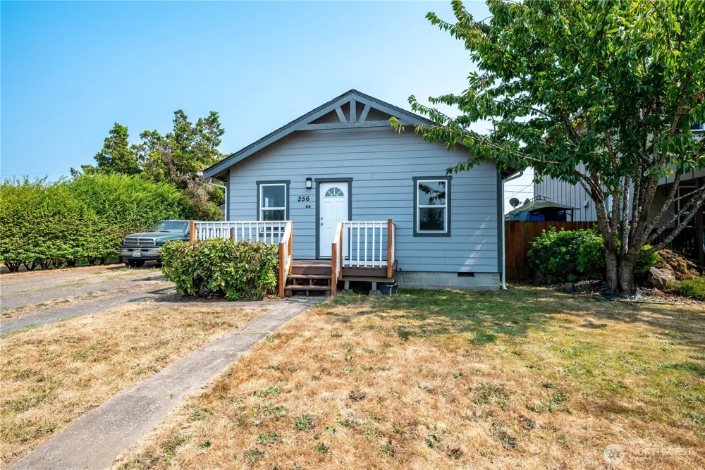 256 Beech Street Longview, WA 98632
