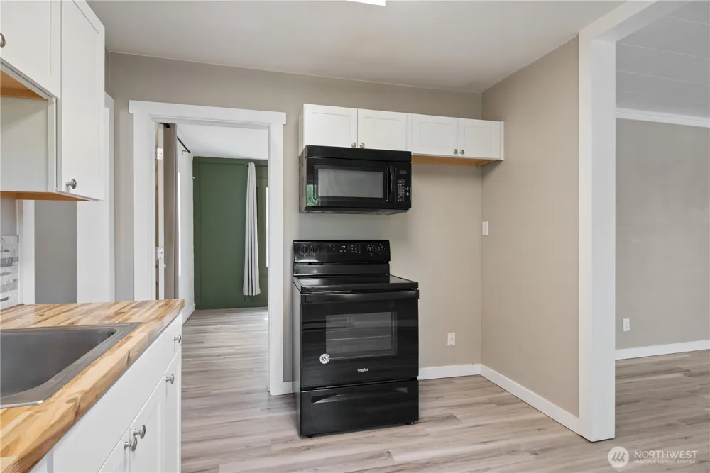 256 Beech Street Longview, WA 98632