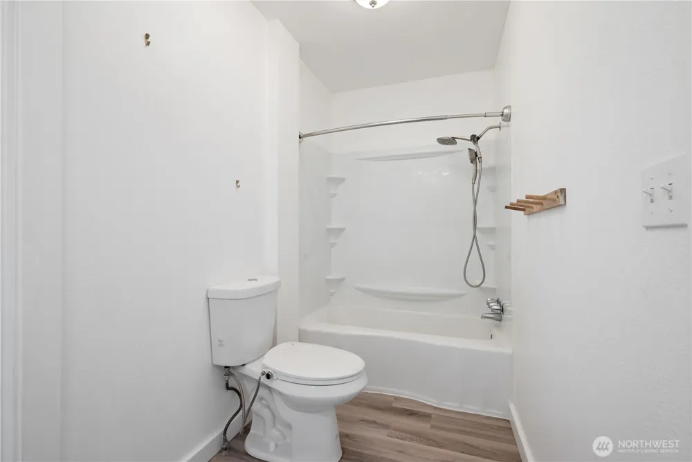 256 Beech Street Longview, WA 98632