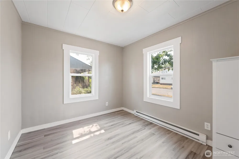 256 Beech Street Longview, WA 98632
