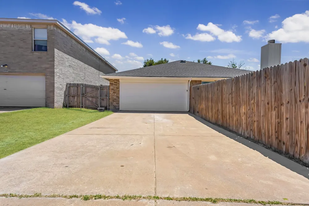 1941 Indian Lilac Drive Lancaster, TX 75146