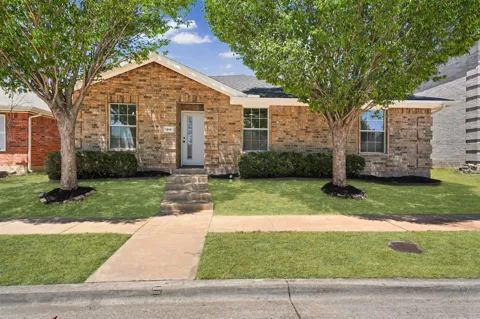 1941 Indian Lilac Drive