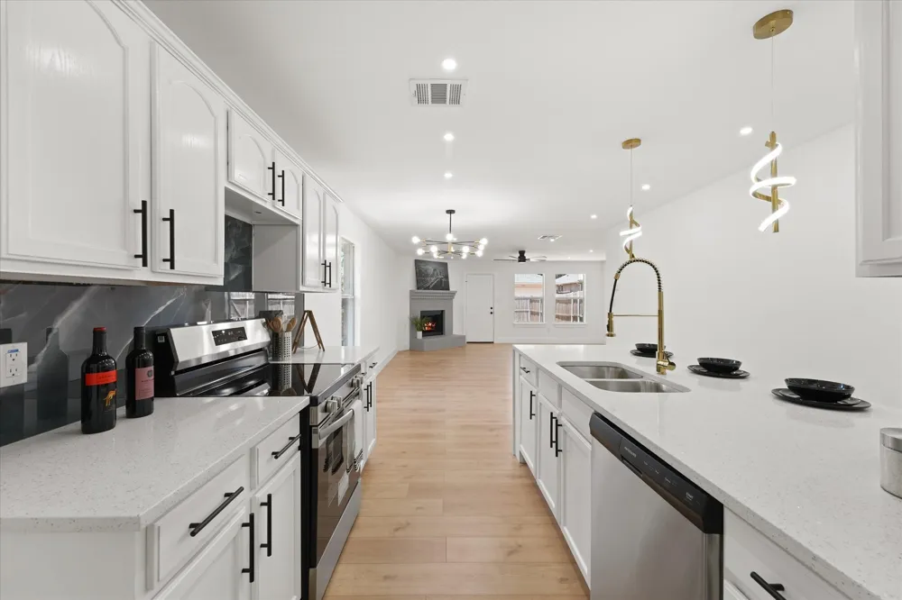 1941 Indian Lilac Drive Lancaster, TX 75146