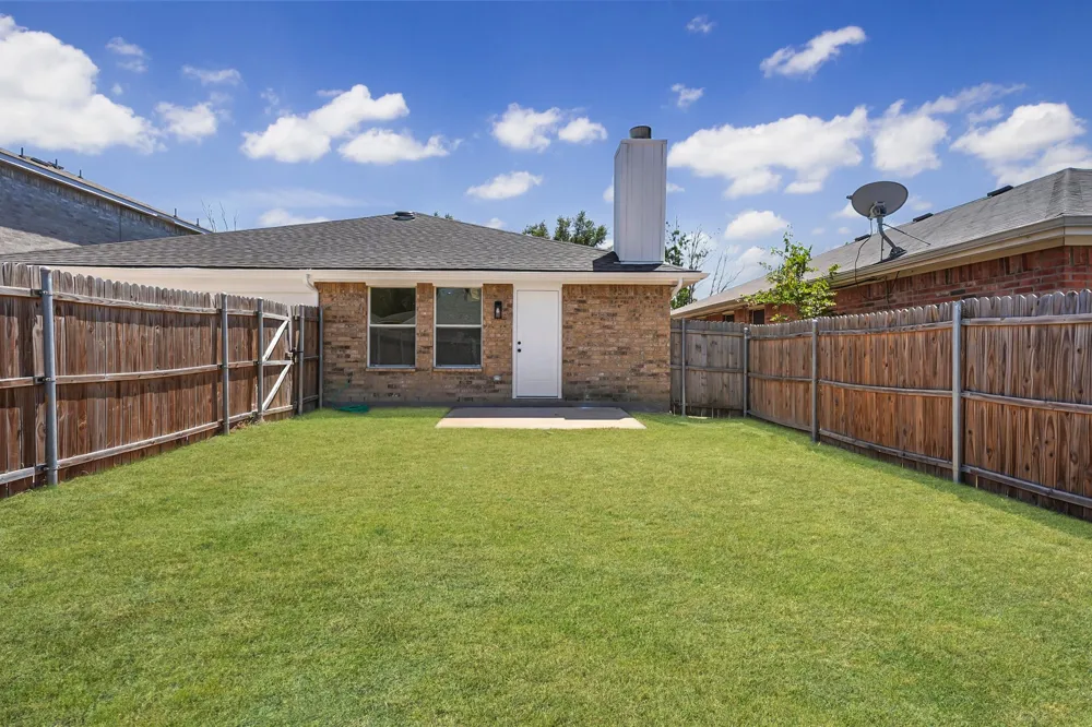 1941 Indian Lilac Drive Lancaster, TX 75146