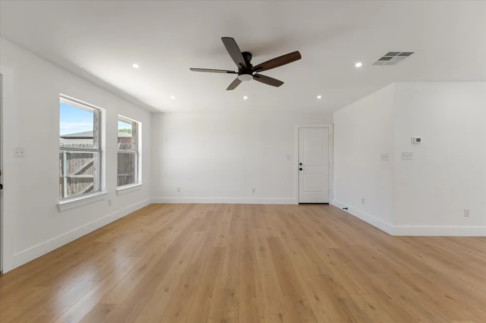 1941 Indian Lilac Drive Lancaster, TX 75146