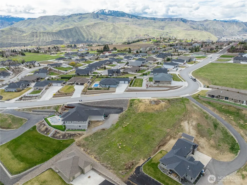 870 Autumn Crest Drive Wenatchee, WA 98801