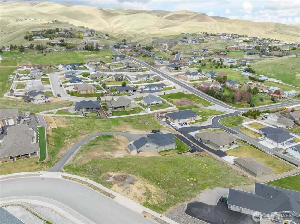870 Autumn Crest Drive Wenatchee, WA 98801