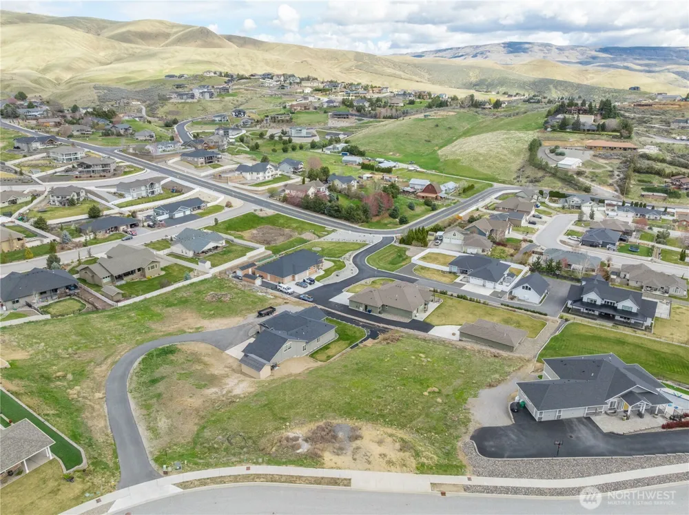 870 Autumn Crest Drive Wenatchee, WA 98801