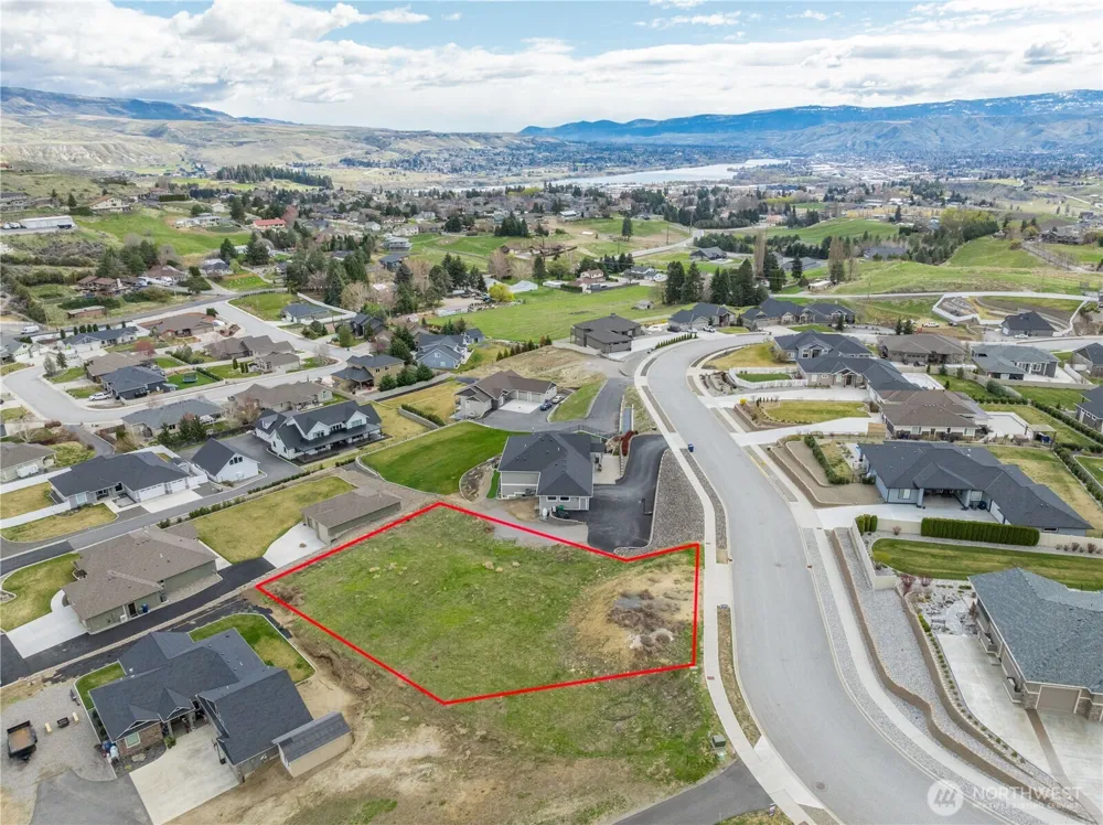 870 Autumn Crest Drive Wenatchee, WA 98801