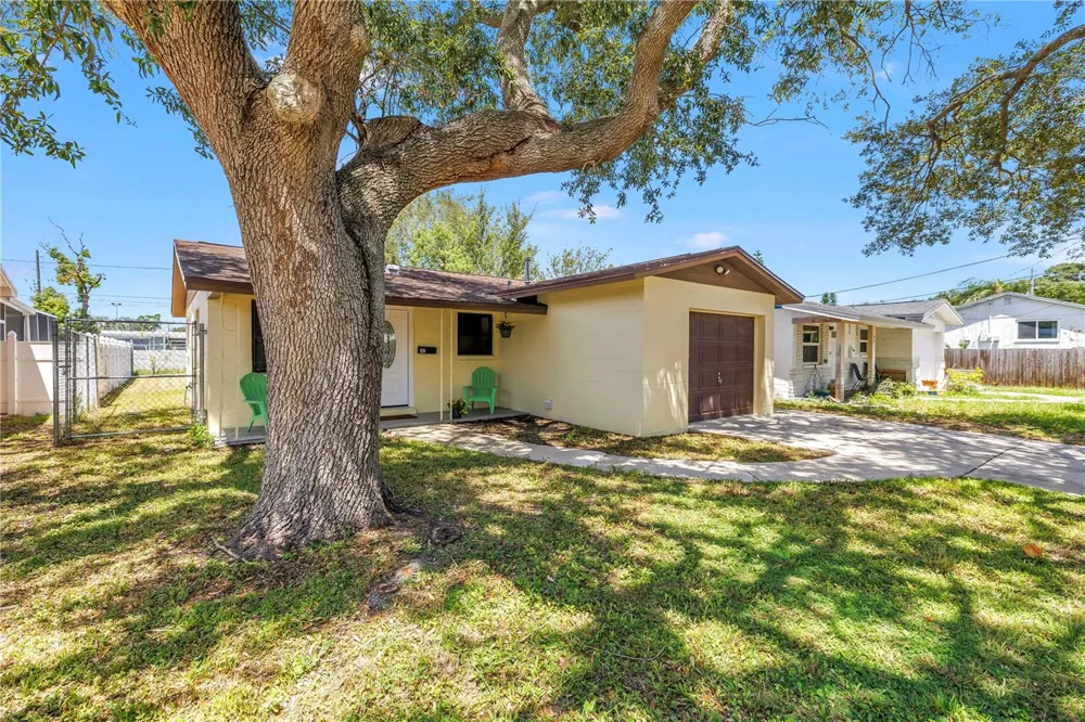 231 93RD AVENUE St Petersburg, FL 33702