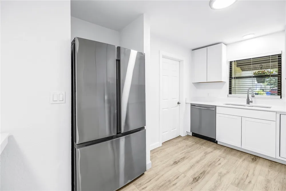 231 93RD AVENUE St Petersburg, FL 33702