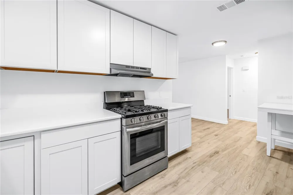 231 93RD AVENUE St Petersburg, FL 33702
