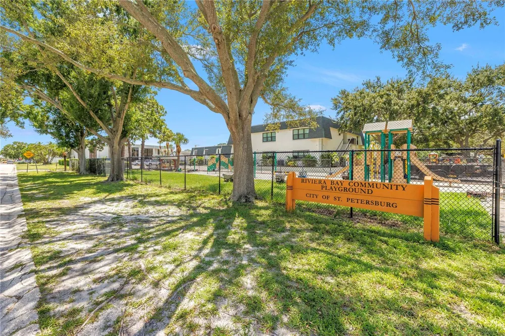 231 93RD AVENUE St Petersburg, FL 33702
