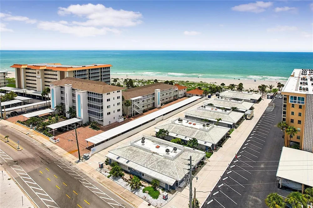 1205 TARPON CENTER DRIVE #B4 Venice, FL 34285
