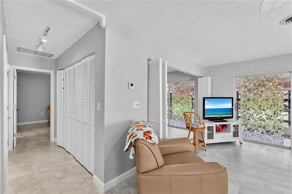 1205 TARPON CENTER DRIVE #B4 Venice, FL 34285