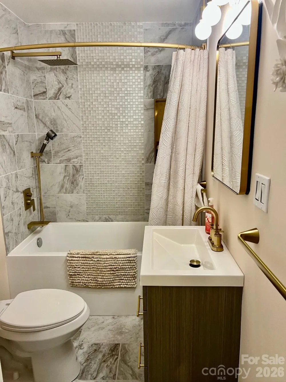 1323 Locust Grove Road Hendersonville, NC 28792
