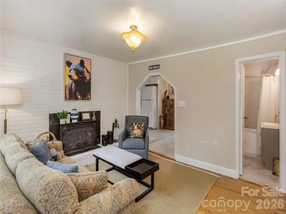 1323 Locust Grove Road Hendersonville, NC 28792