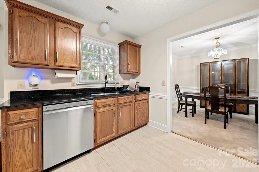 2708 Kirkholm Drive Matthews, NC 28105