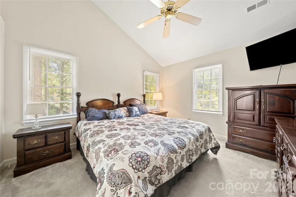 2708 Kirkholm Drive Matthews, NC 28105