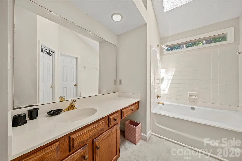 2708 Kirkholm Drive Matthews, NC 28105